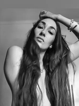 OnlyFans account  delfimore avatar 1