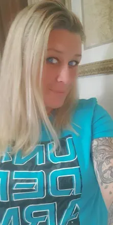 OnlyFans cuenta dee_b0mb03 avatar 1