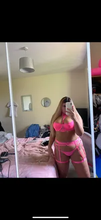 OnlyFans cuenta queenofcurvez header 2