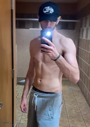OnlyFans cuenta babyzach123 avatar 1