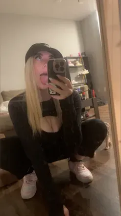 OnlyFans cuenta onebadblonde avatar 1