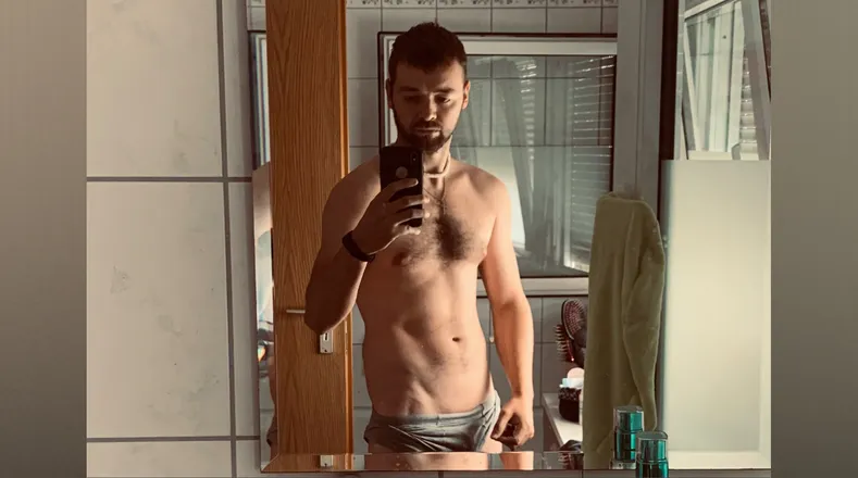 OnlyFans cuenta melocotoneroxy header 2