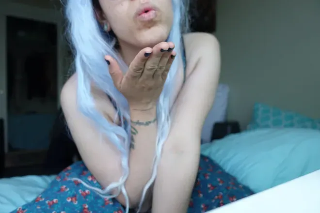 OnlyFans account  peachy.fox avatar 1