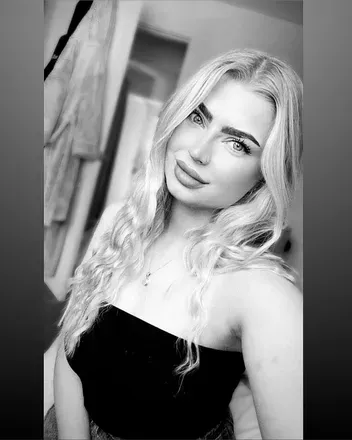 OnlyFans account  leah_b_98x avatar 1