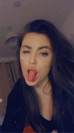 OnlyFans cuenta chloebloom1 avatar 1