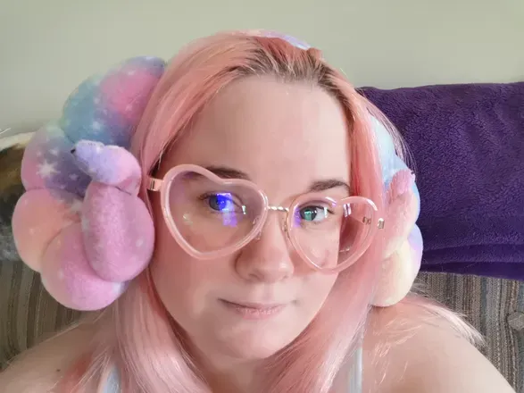 OnlyFans account  squishylovebug avatar 1