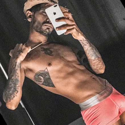 OnlyFans cuenta tsavon header 2