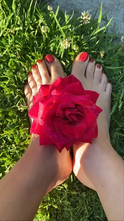 OnlyFans cuenta marigoldsochi header 2