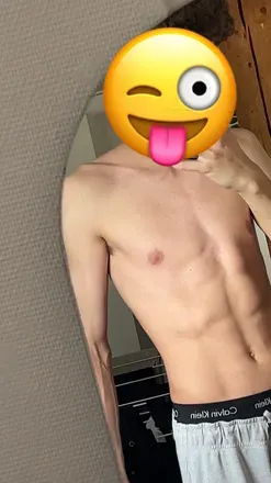 OnlyFans cuenta youngguyy2003 avatar 1