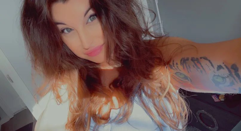 OnlyFans cuenta dollstarsam header 2