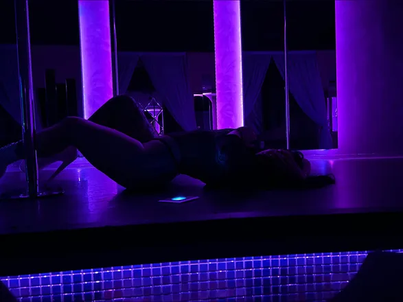 OnlyFans account  ruxyxxy header 2