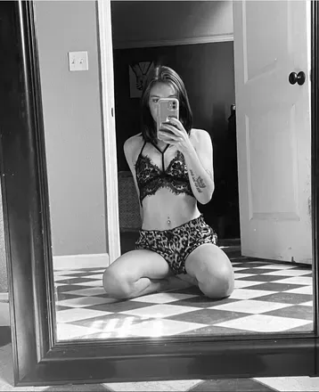 OnlyFans cuenta scarlet3005 avatar 1