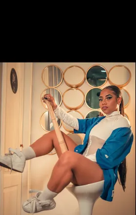 OnlyFans cuenta kenya-queen1 header 2