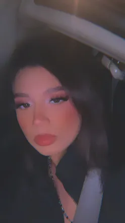 OnlyFans cuenta queen_anniee98 header 2