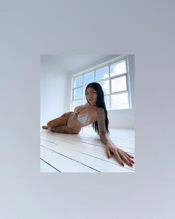 OnlyFans cuenta viptiffany header 2