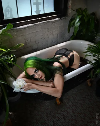 OnlyFans cuenta belladonna.fae666 header 2
