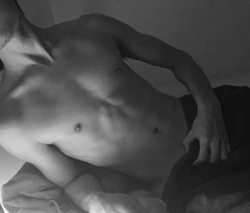 OnlyFans cuenta m4rt1n320 header 2
