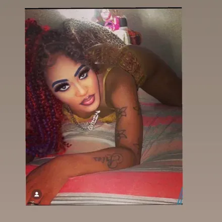 OnlyFans cuenta vickynastybarbie header 2