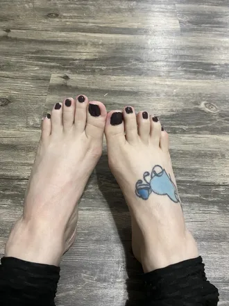 OnlyFans account  barefootbeauty8301 header 2