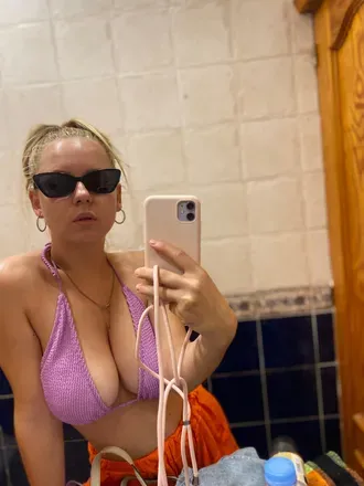 OnlyFans cuenta adelinagrai avatar 1