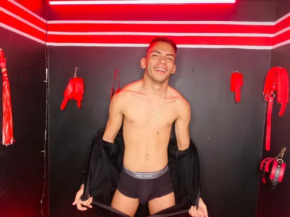 OnlyFans of minifiru69