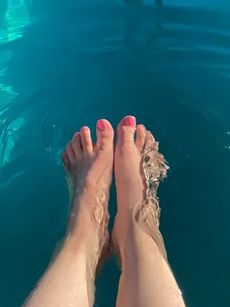 OnlyFans cuenta katiescutefeet18 avatar 1