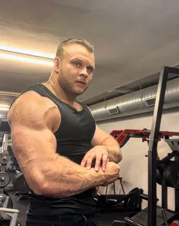 OnlyFans account  bigking1313 avatar 1
