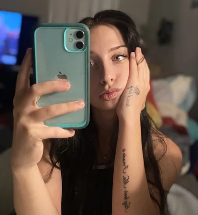OnlyFans cuenta yikesskalynn header 2