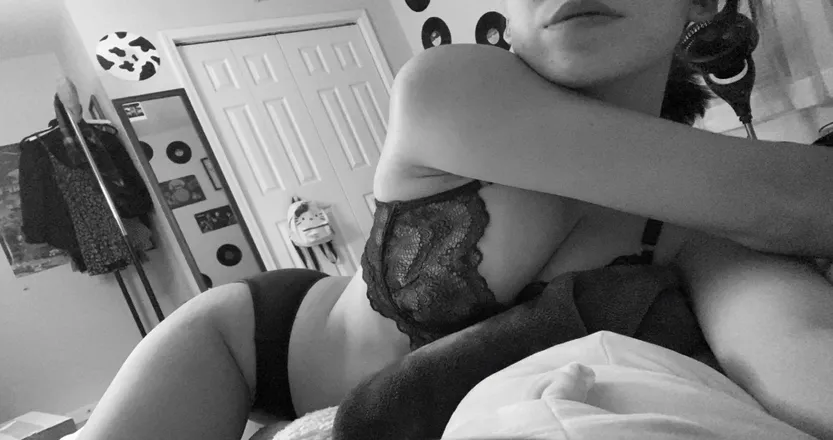 OnlyFans cuenta roseyjaded header 2