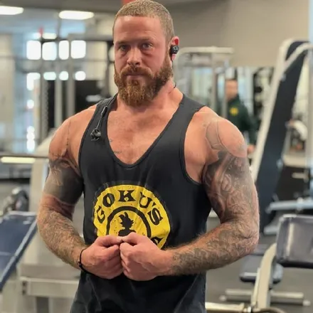 OnlyFans cuenta fitveteranoiff header 2
