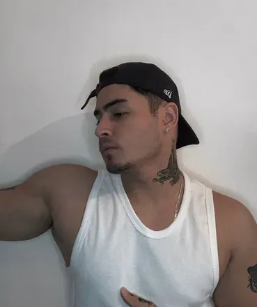 OnlyFans account  israelsantn avatar 1