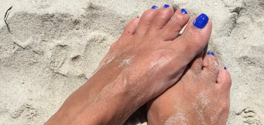 OnlyFans cuenta bootyfulfeet4you header 2