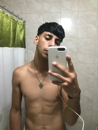 OnlyFans cuenta gomezagus header 2