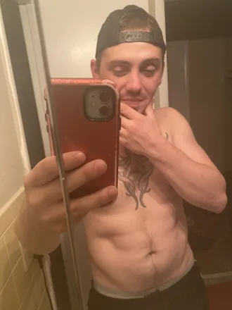 OnlyFans cuenta tylerthewhiteboy header 2