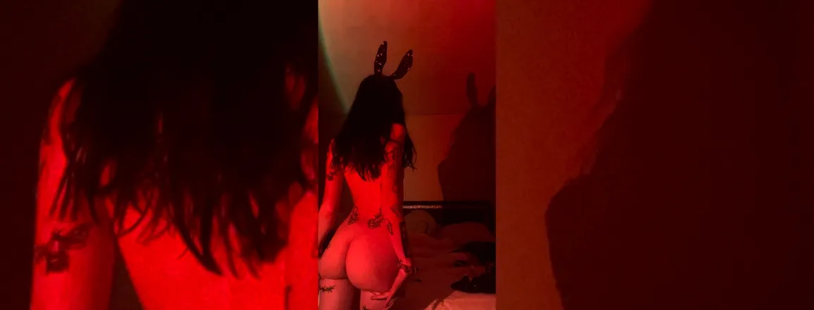 OnlyFans account  userunknownxx header 2