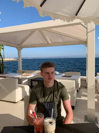 OnlyFans cuenta renolla6 header 2