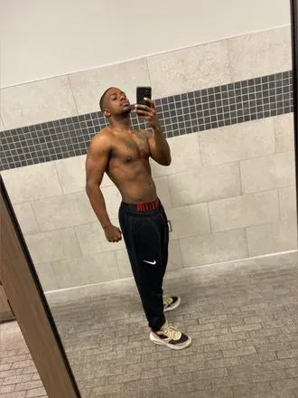OnlyFans cuenta k1ngavi avatar 1