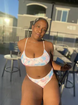OnlyFans cuenta queenzqueen avatar 1