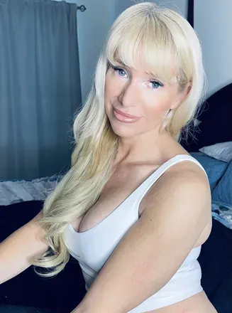 OnlyFans account  sexymalibumommy avatar 1