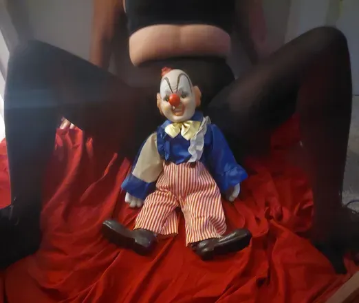 OnlyFans cuenta cutesyclown header 2