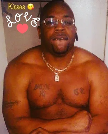 OnlyFans cuenta mrnetworkkeedarealistceo header 2