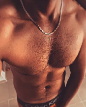 OnlyFans cuenta mickey_piscis header 2