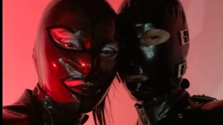 OnlyFans cuenta rev.loveless header 2