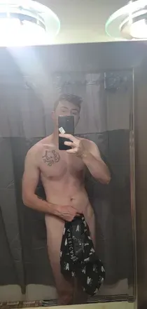 OnlyFans cuenta sewer.frog avatar 1