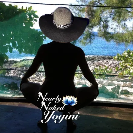 OnlyFans cuenta nearlynakedyogini avatar 1