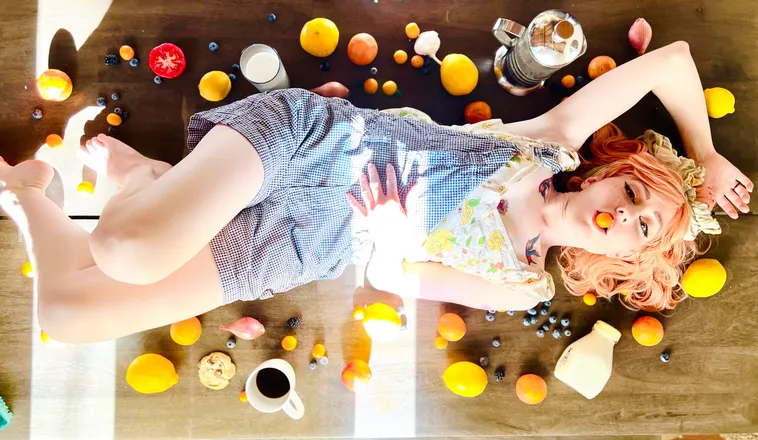 OnlyFans cuenta frecklefoxfae header 2