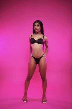 OnlyFans cuenta kaydoll123 header 2