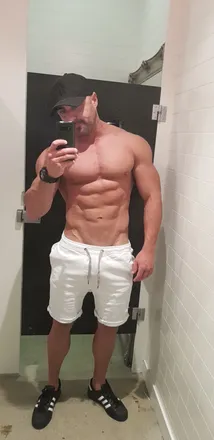OnlyFans account  heyteejay header 2