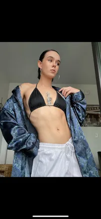 OnlyFans cuenta lolabythekinks header 2