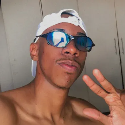 OnlyFans account  wangwboy avatar 1